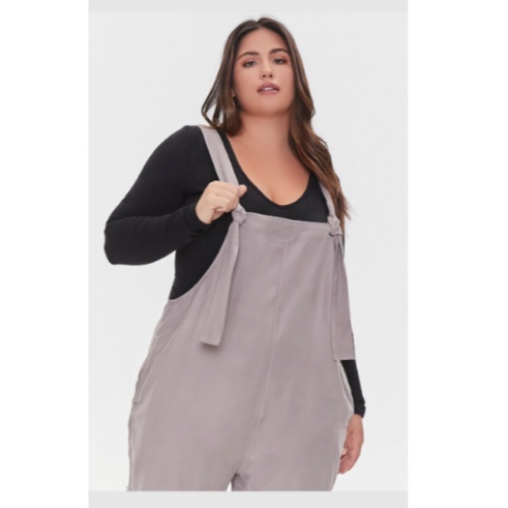 Forever 21 twill overalls brand new with tags